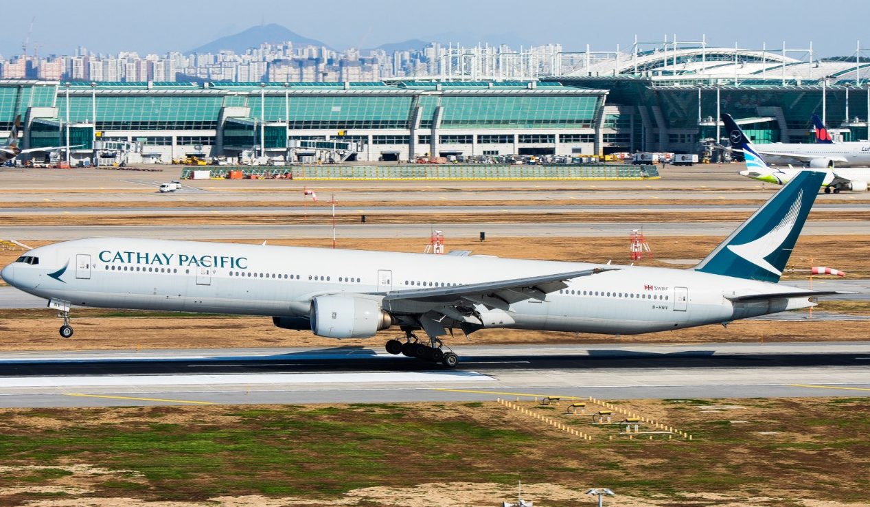 Lưu ý khi mang hành lý trên chuyến bay tại Cathay Pacific